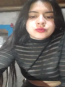 estefanny_lolyy - Estefanny_Lolyy's free webcam - UK Sex Cams