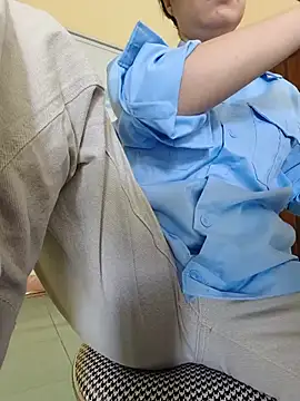 RedCunt-Girl18- webcam