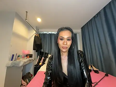 MistressViper28 webcam