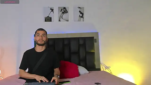 MaxPower003 webcam