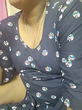 Meeratamil143 webcam