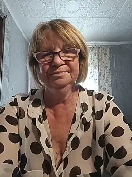 MilashkaCutie50 webcam