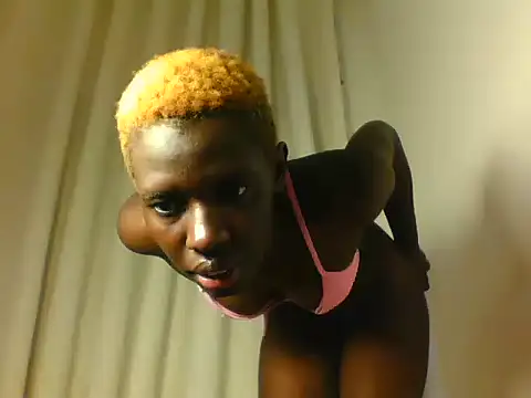 Goldy_petite webcam