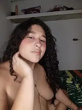 LittleSweetZoe__ webcam