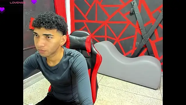 efrain_boy - Efrain_boy's free webcam - UK Sex Cams