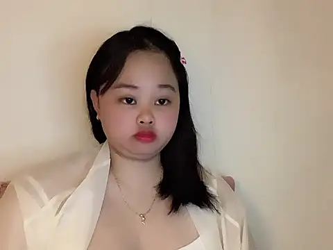Nhungnhung88 webcam