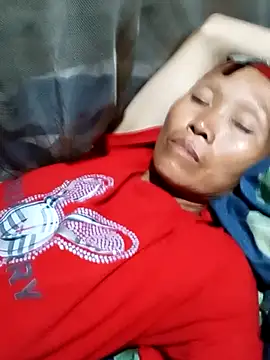 Nguyen_Emaa webcam