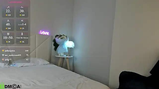 Pink_Freya webcam