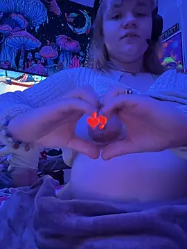 cutiepiespanks - Cutiepiespanks's free webcam - UK Sex Cams