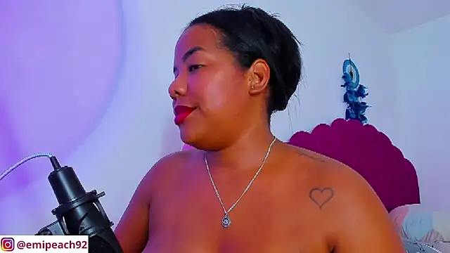 samanthaabloom - Samanthaabloom's free webcam - UK Sex Cams