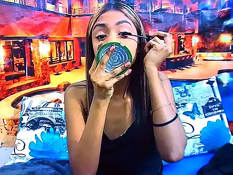 IndianPretty14u2Luv webcam