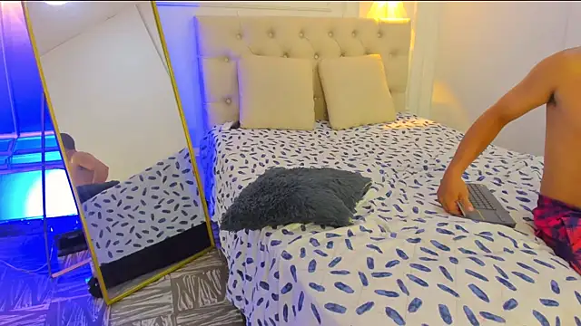 charlotte_dante212 webcam