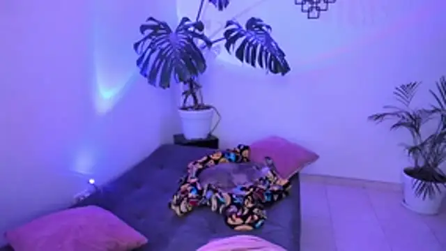 linda_zaam83866 webcam