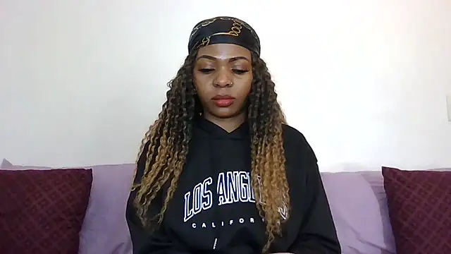 DiamondLuv29 webcam