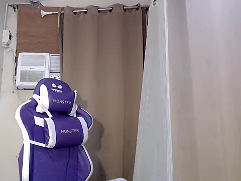 Ur_Goddes_Barbie webcam