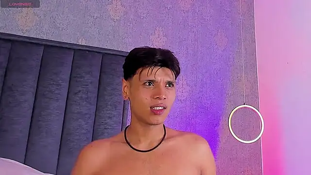 Alejandroo_Montenegro webcam