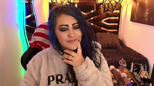 scarleth_blue webcam