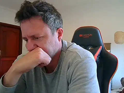 TroyDieselXXX webcam