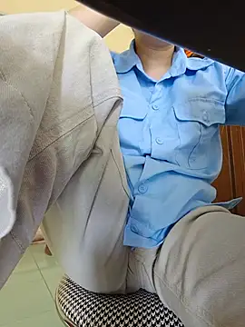 RedCunt-Girl18- webcam