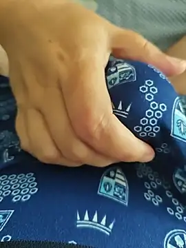 MadaamJizz_DickLewd webcam