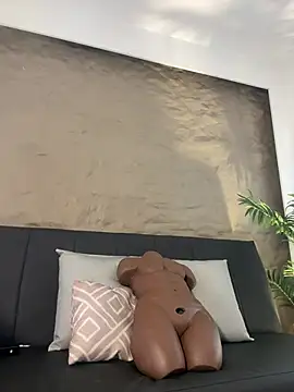 Isa__Blanc webcam