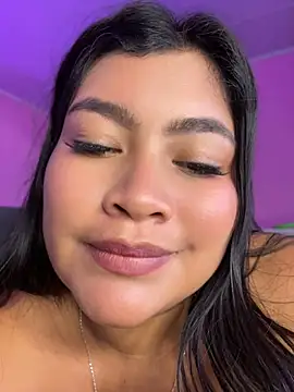 LunaaRosse webcam