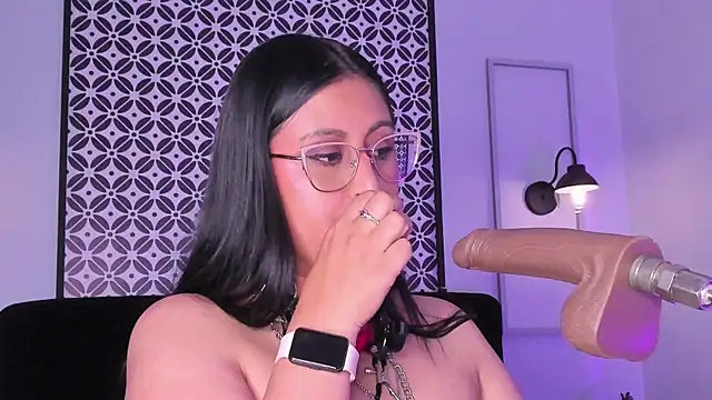 Amber_gold_ webcam