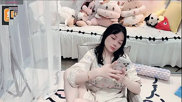 AKiKi711 webcam