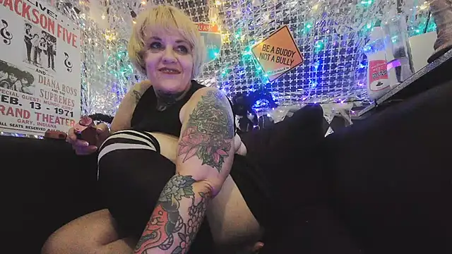 Hunniebunnie78 webcam