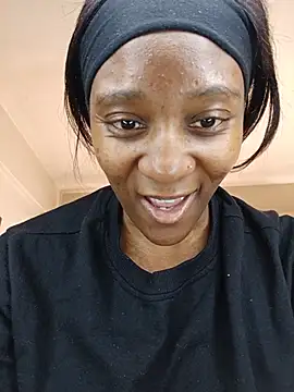 Lucy_Blacksilk webcam