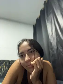 ScarletDarkMuse webcam