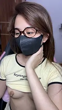 mochi_11 - Mochi_11's free webcam - UK Sex Cams