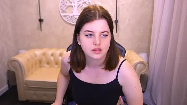 KristiFoxy webcam
