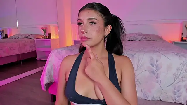 Ammy_gh webcam