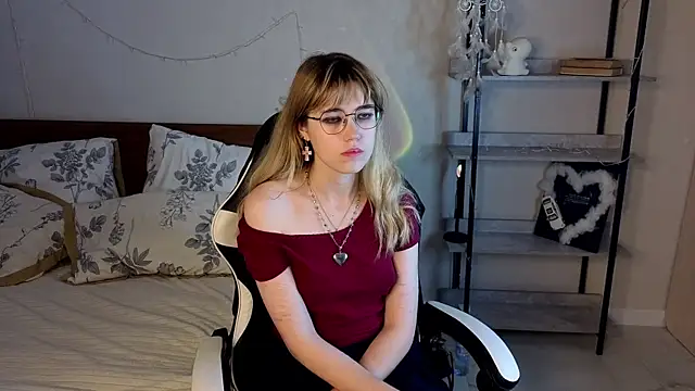 JanitaPhurrough webcam