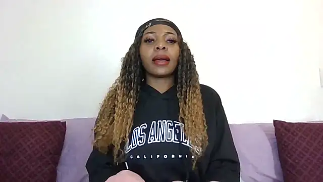 DiamondLuv29 webcam