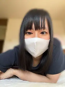 momo_014 webcam