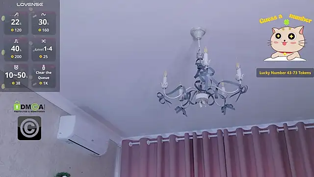 KellyKleine webcam