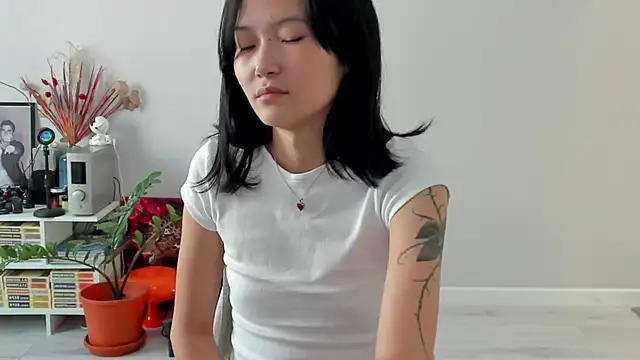 ailey_chao live sex cam