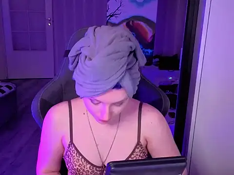 violet-siren-x webcam