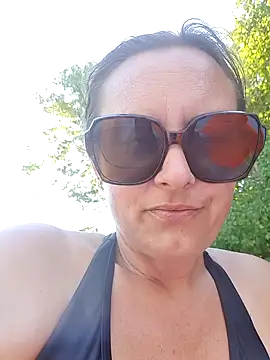 Hot_Milf_Denise webcam