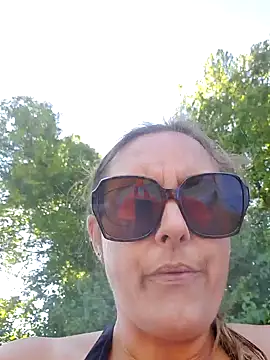Hot_Milf_Denise webcam
