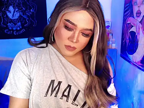 MelindaOnDuty_ webcam