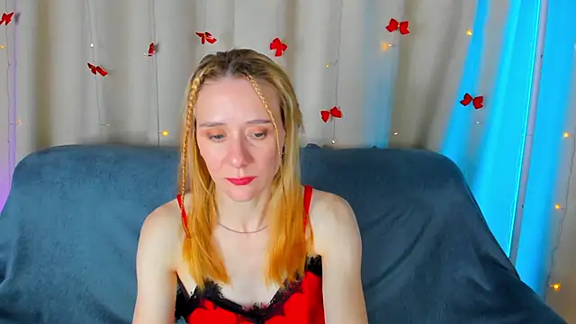 NikaBond live cam on StripChat