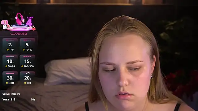 CrystallPaws live sex cam