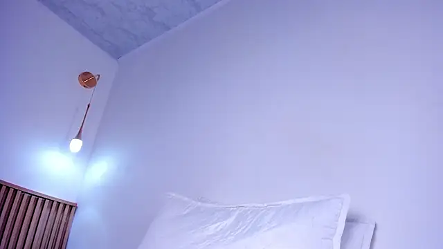 Sarita__Gomez webcam