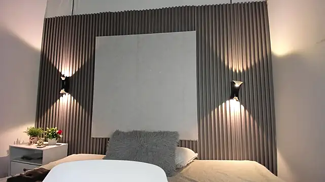 zafiiraa (F young) - bounce my tits and spit