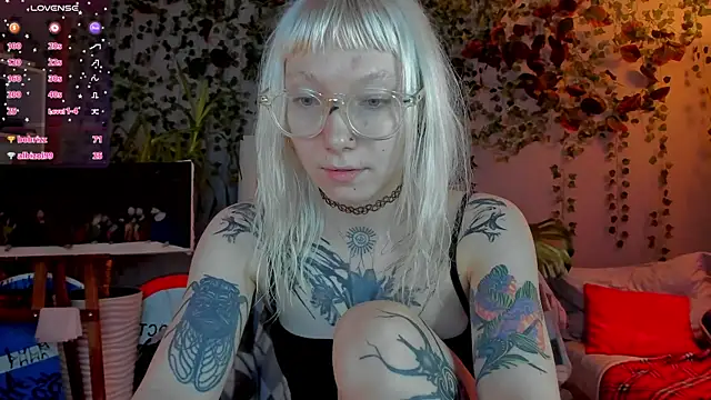 tattoo_art_baby webcam