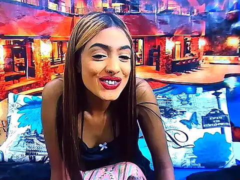 IndianPretty14u2Luv webcam