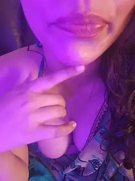 callmeshreya webcam